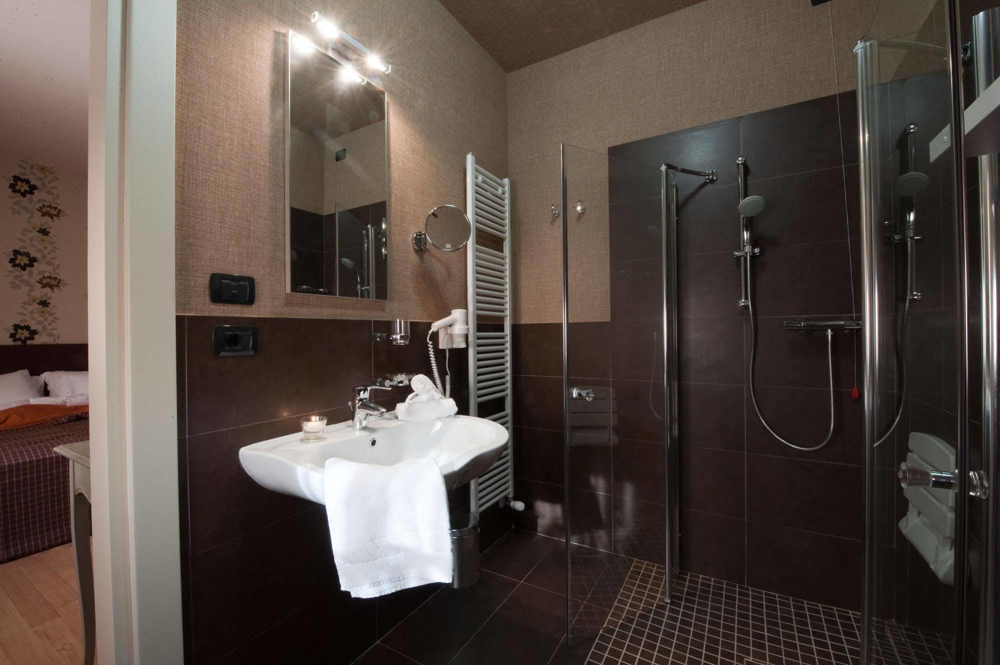 Hotel Locanda Stendhal Colorno Dış mekan fotoğraf